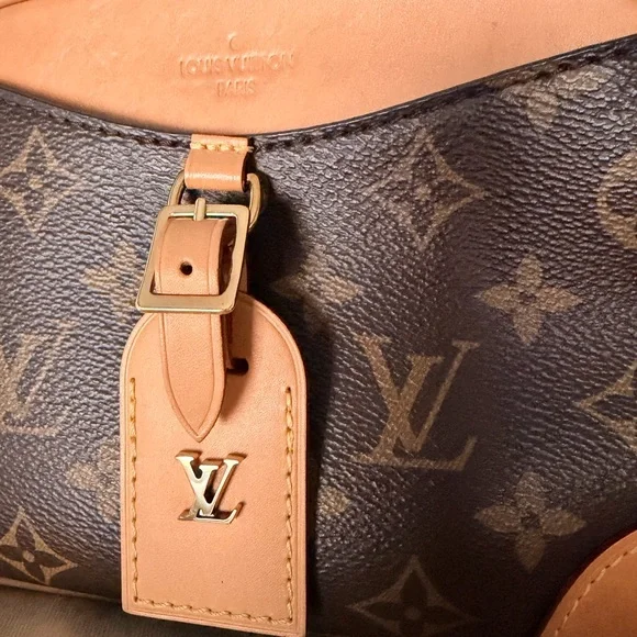 SOLD! LOUIS VUITTON Monogram Deauville Mini shoulder bag tag charm - Picture 3 of 16